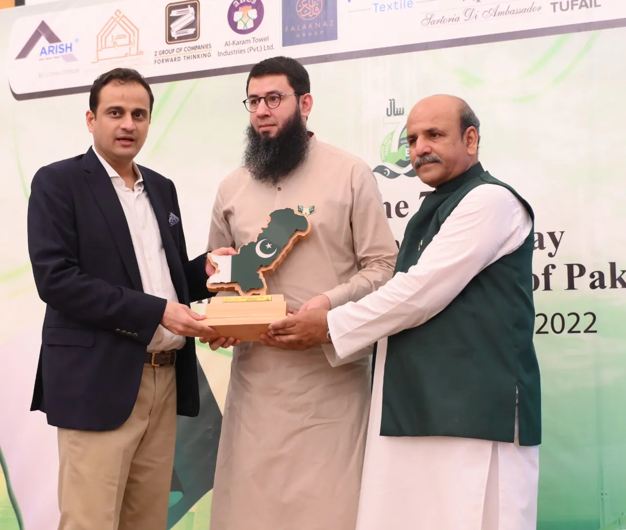 ResERP receiving the Diplomatic Club award on 14 August 2022